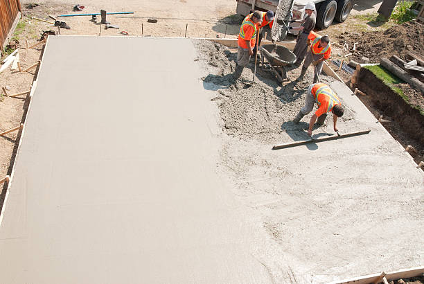 Best Custom Concrete Contractor  in Dahlgren, VA
